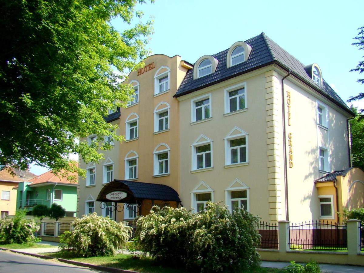 Hotel Grand Nové Zámky Exteriér fotografie